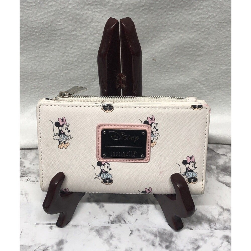 Disney Loungefly Minnie Mouse Wallet Off White Cream Character Print Collectible